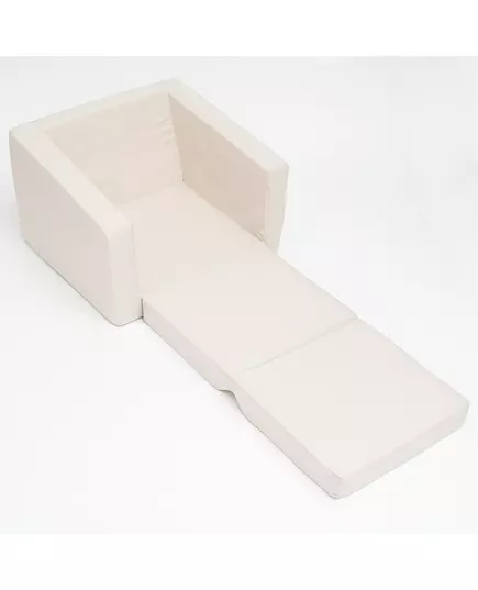 Comfortabele beige peuterstoel met olifantenrugkussen