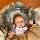 Beige voetenzak buggy met afneembare bontkraag
