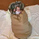 Beige voetenzak buggy met afneembare bontkraag